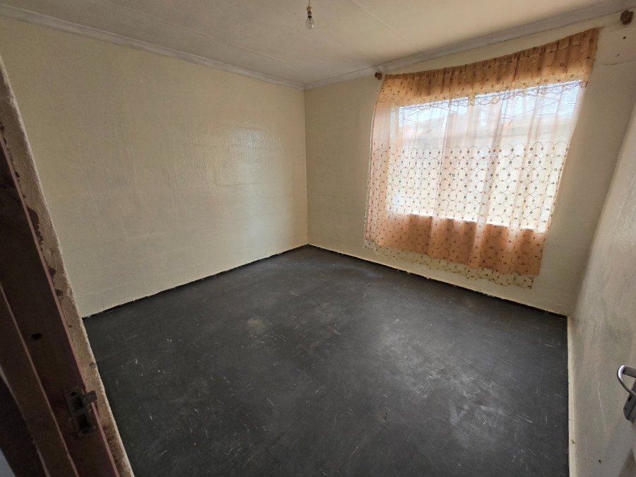 3 Bedroom Property for Sale in Lentegeur Western Cape
